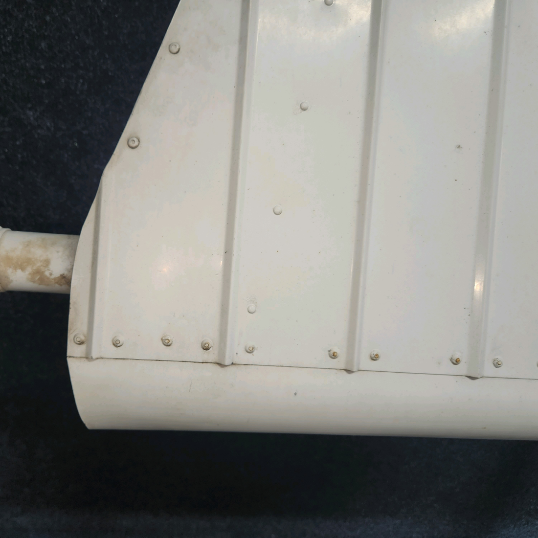 Used aircraft parts for sale, 2432000-22 Cessna 172S Elevator Assy RH with Trim Tap