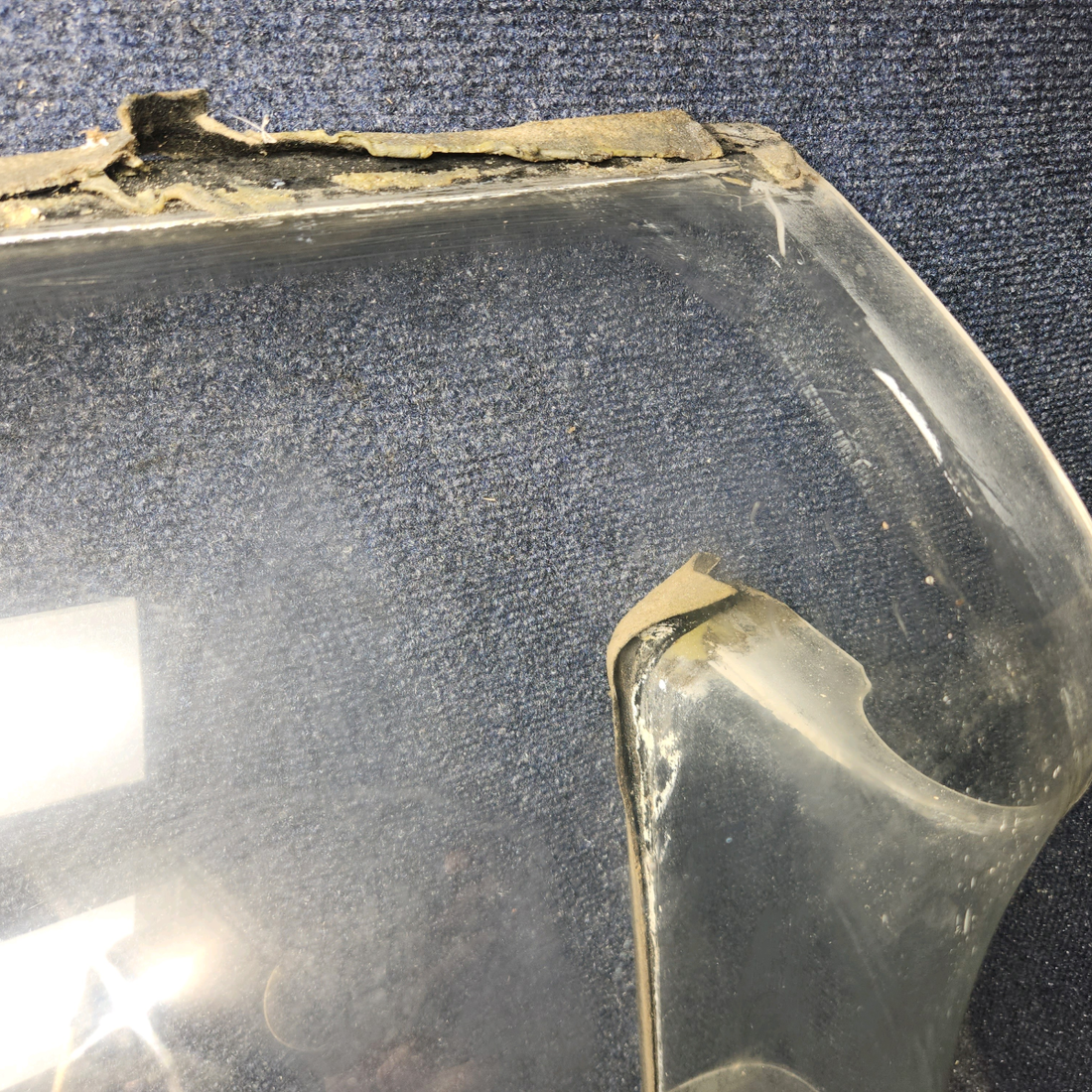 Used aircraft parts for sale, 0413339-10 cessna 150G Windshield