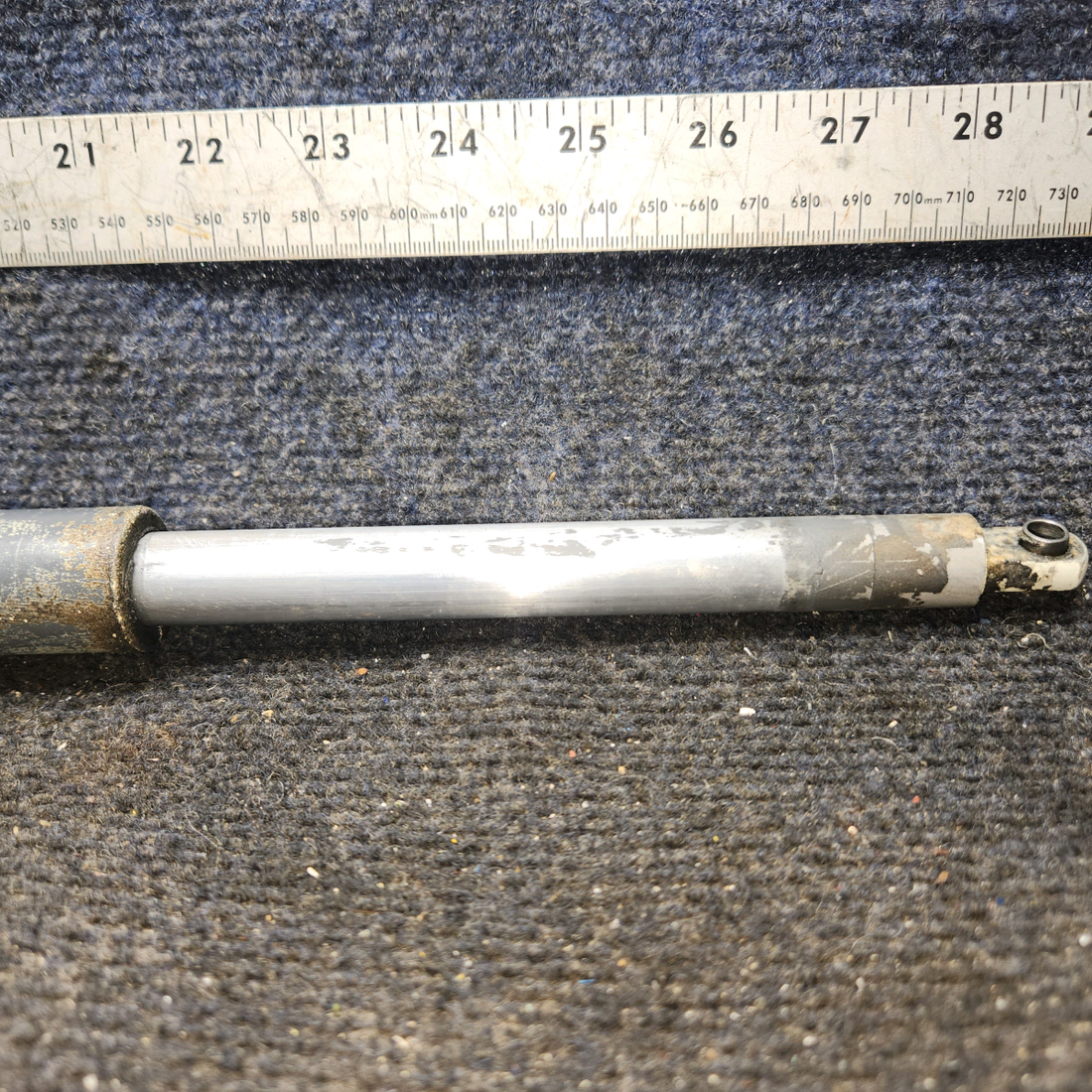 Used aircraft parts for sale, 45-521212-604 Beechcraft 35-33 Flap Actuator with Flex Shaft