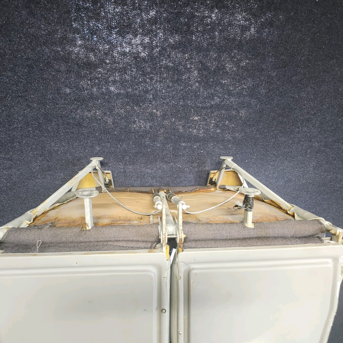 Used aircraft parts for sale, 0511411-1 / 0514170-3 CESSNA C172RG C172RG PILOT-COPILOT AND REAR SEAT SEE PHOTOS FOR DETAILS