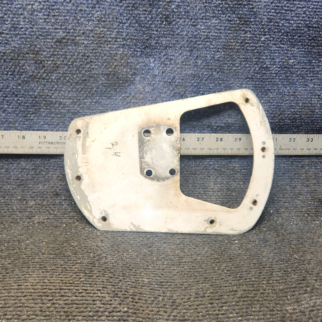 Used aircraft parts for sale, 0441187-2 cessna 150G Main Gear Plate Assembly – RH