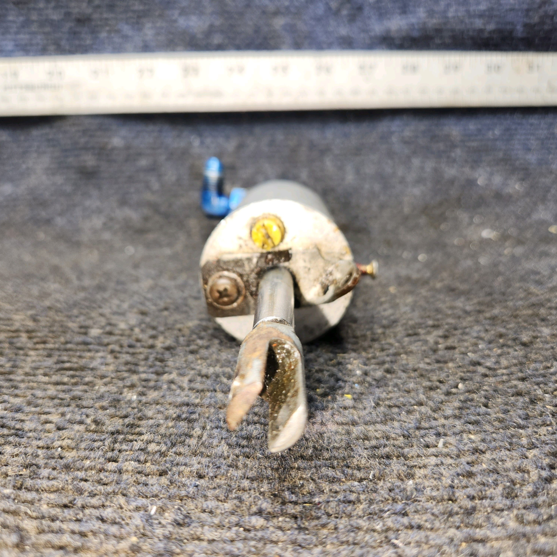 Used aircraft parts for sale, 0541138-20 cessna 150G Brake Cylinder Assembly