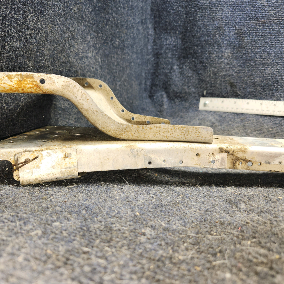 Used aircraft parts for sale, 0512124-35 Cessna 172E AFT Channel - LH