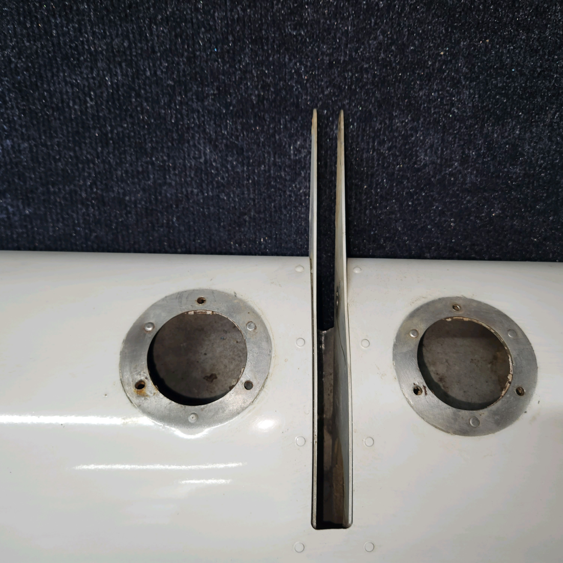 Used aircraft parts for sale, 0426901-15 cessna 150G Flap Assembly – LH