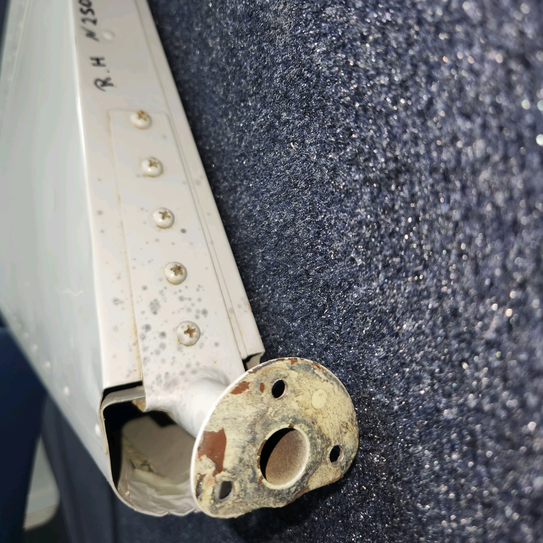 Used aircraft parts for sale, 0432001-52 cessna 150G Elevator Assembly with Tab – RH