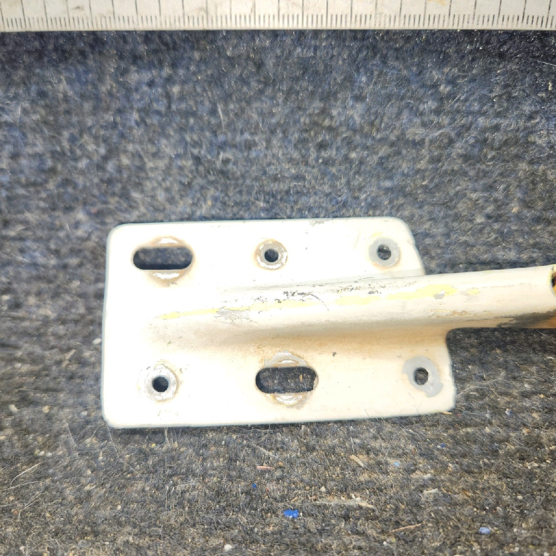 Used aircraft parts for sale, 79475-007 piper PA-28-181 Upper Cabin Door Hinge Assembly