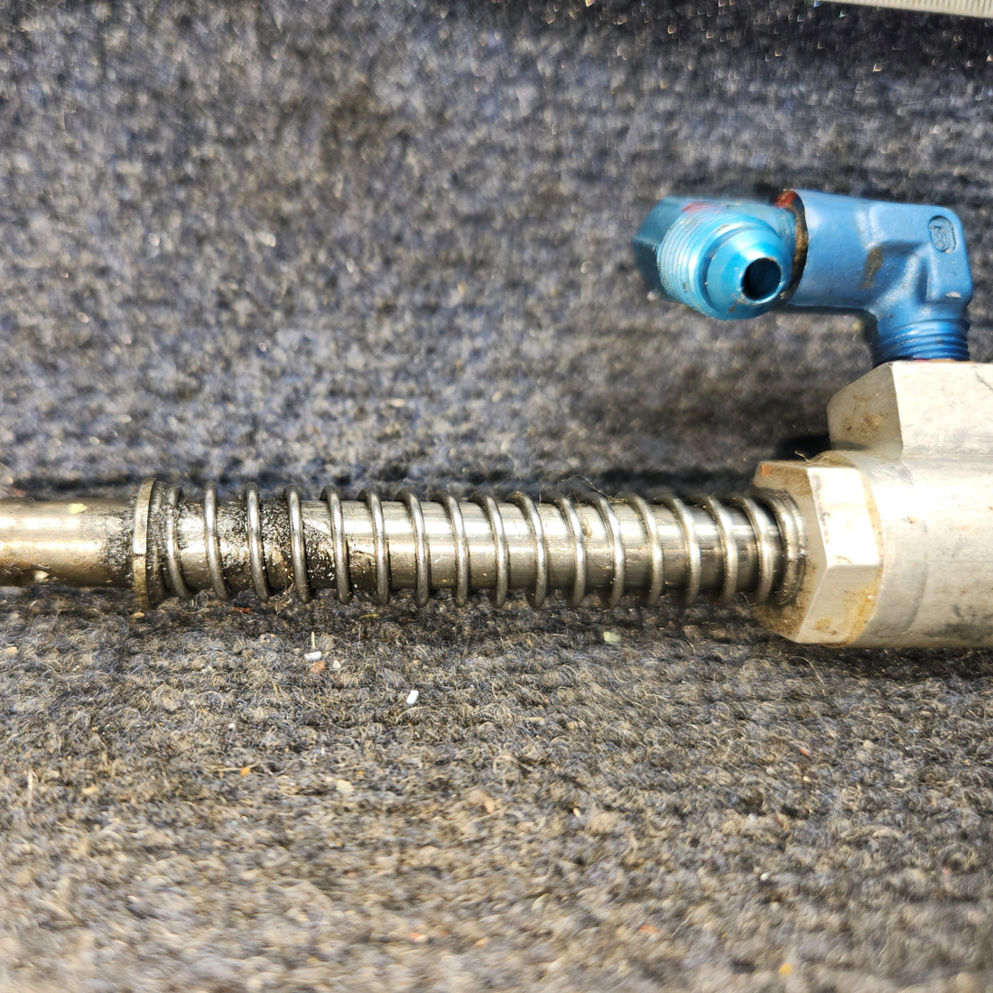 Used aircraft parts for sale, 17000 Gar-Kenyon Piper PA28-161 Master Brake Cylinder