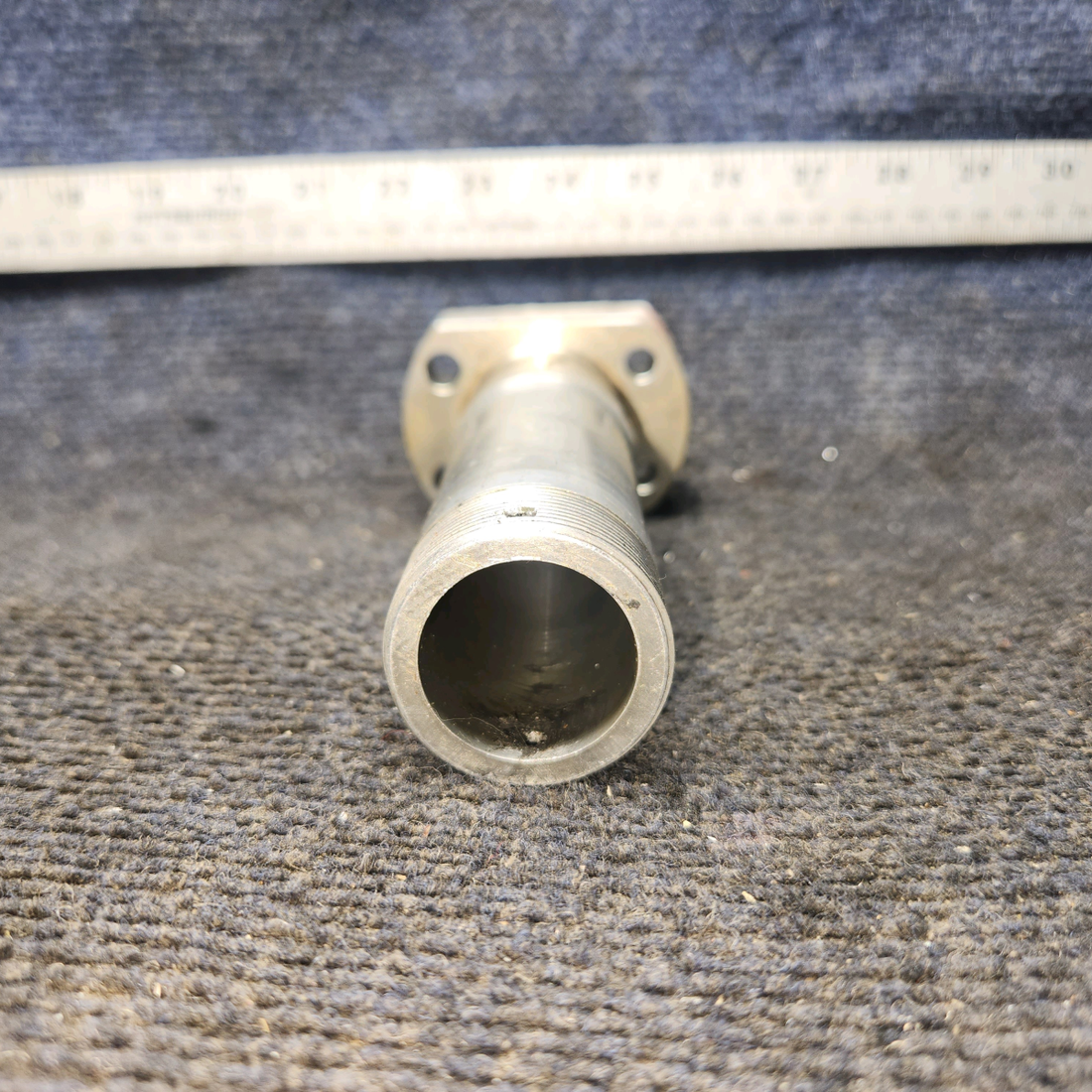 Used aircraft parts for sale, 0541124 cessna 150G Main Gear Axle
