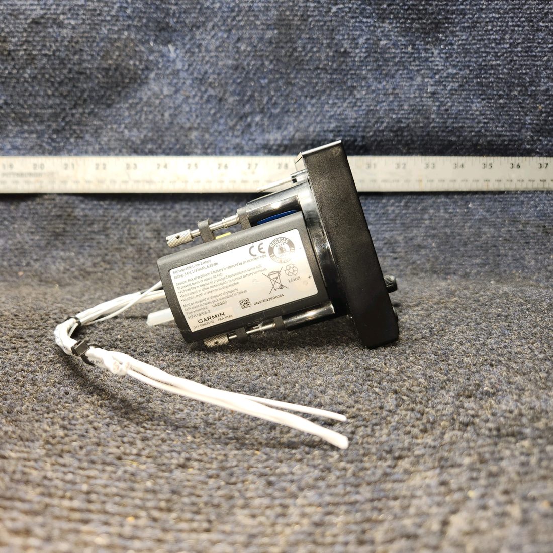 Used aircraft parts for sale, 011-03809-00 Garmin G5 Cessna 172E Primary Attitude Display W/ Connector With GAD 13 & Probe