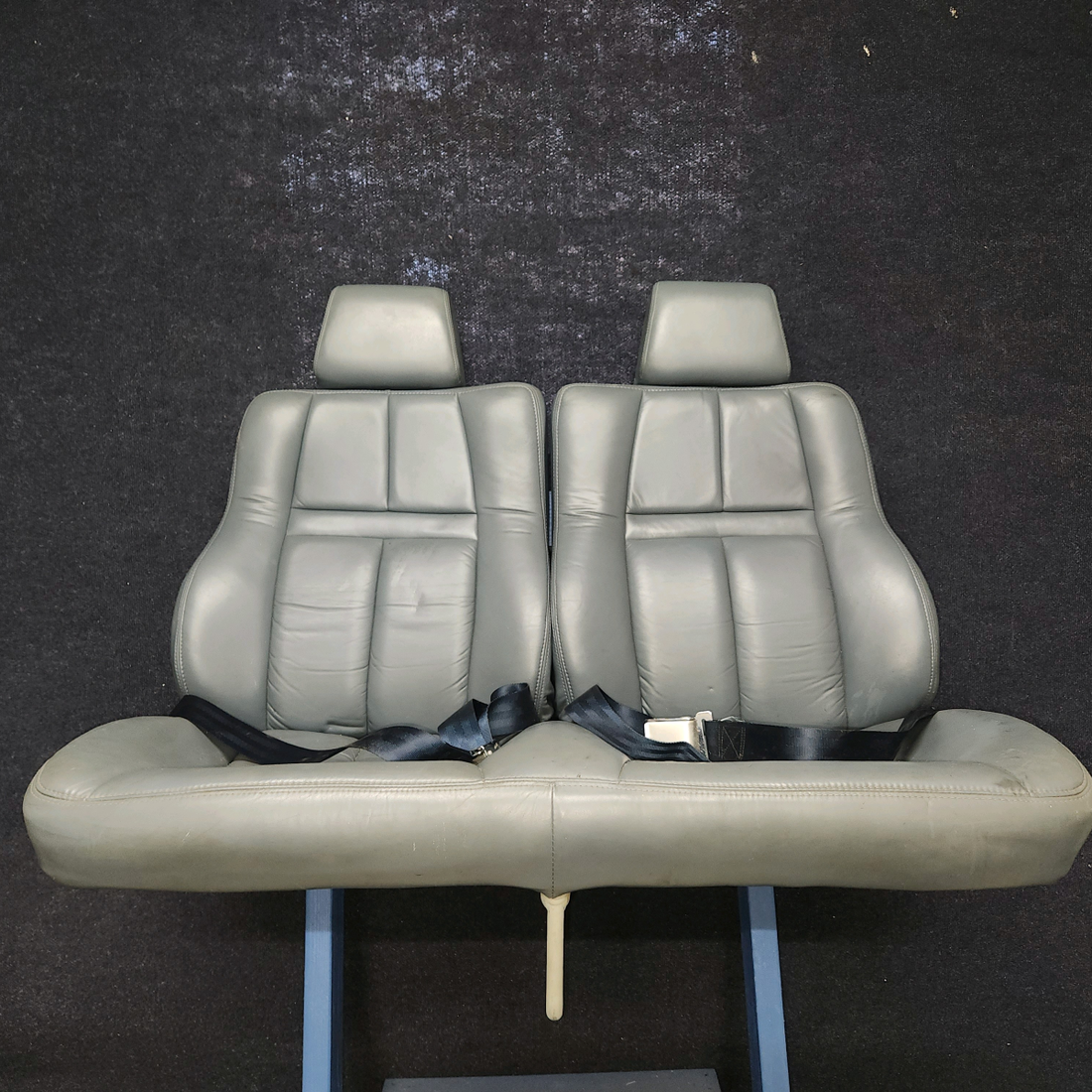 Used aircraft parts for sale, 0700678-7 Cessna 182G Aft Split-Back Seat Assembly