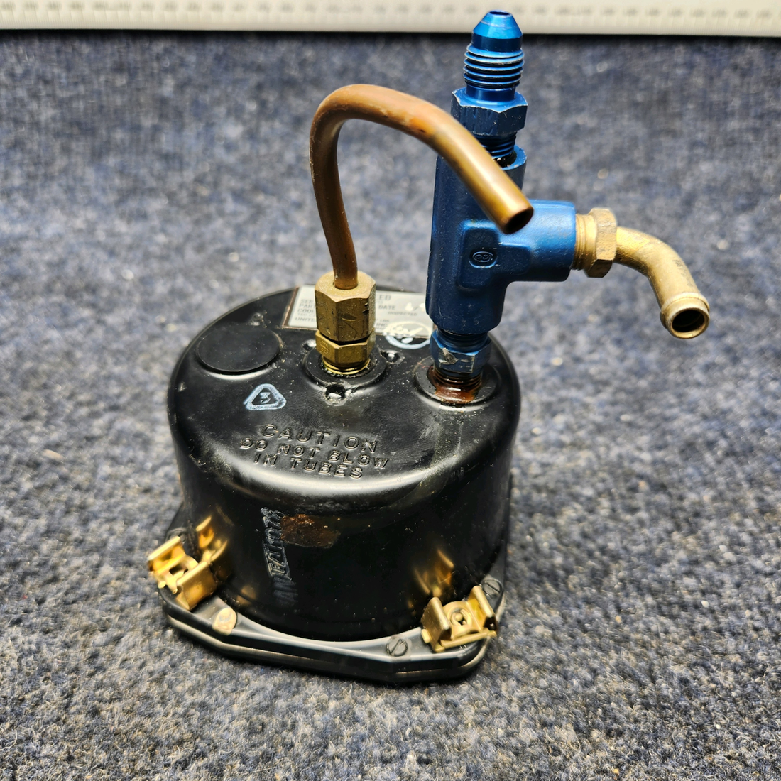 Used aircraft parts for sale, 8025 PIPIR PA32RT-300 UNITED INSTRUMENTS AIRSPEED INDICATOR PA32RT-300