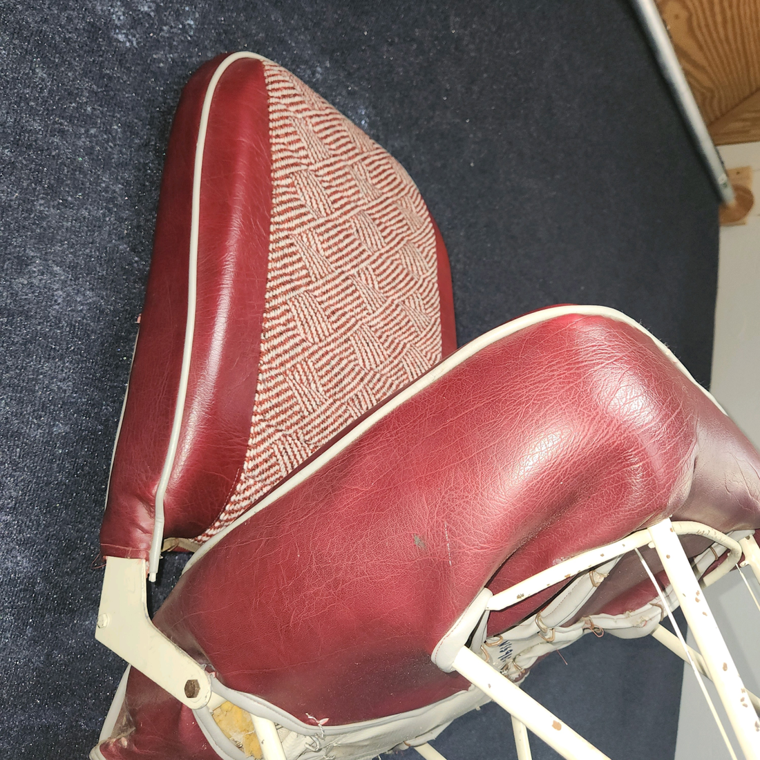 Used aircraft parts for sale, 65879-00 Piper PA28-140 Front Seat Assy LH / RH