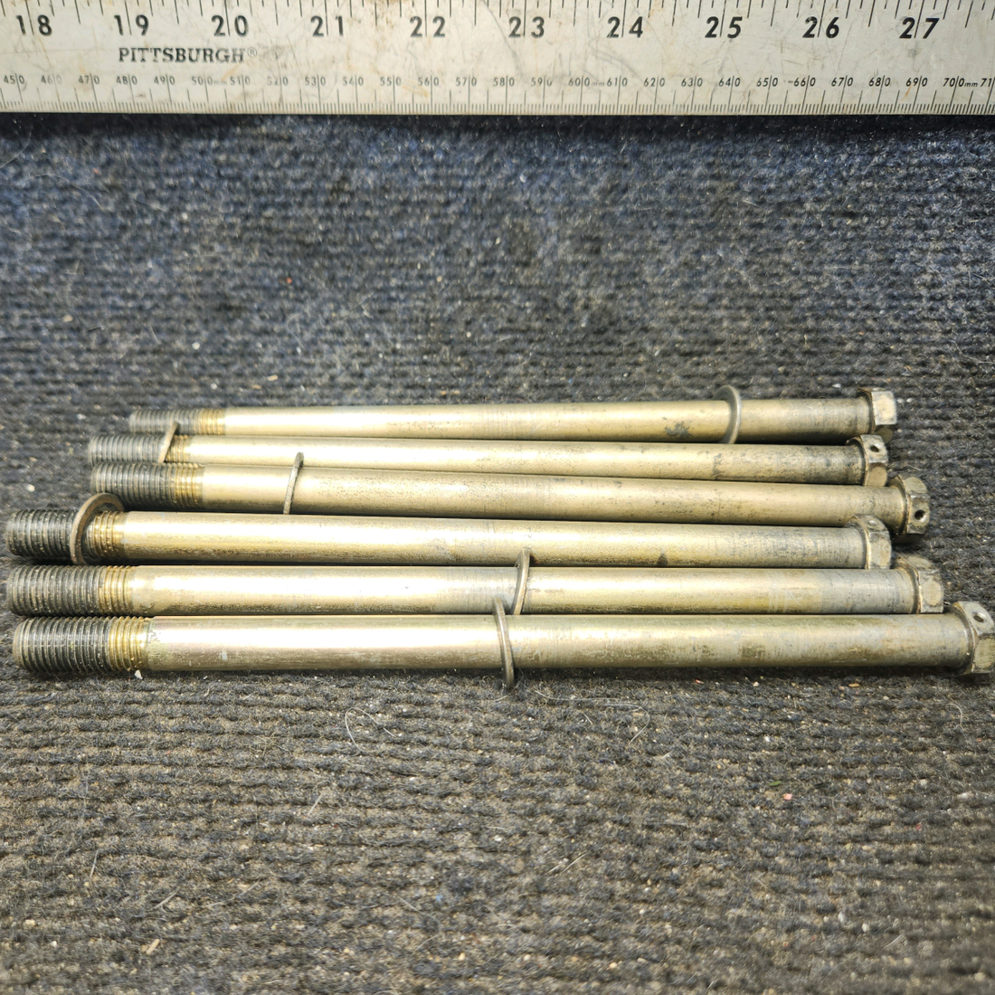 Used aircraft parts for sale, A2513-38 cessna 172N Propeller Bolt Set