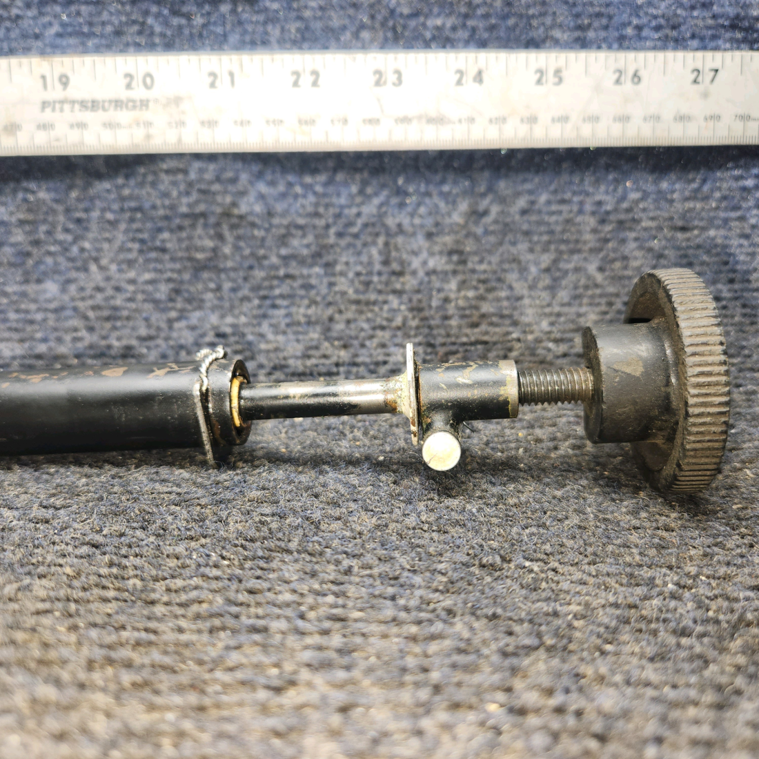Used aircraft parts for sale, 62829-003 Piper PA28-140 Rudder Trim Shaft Assy