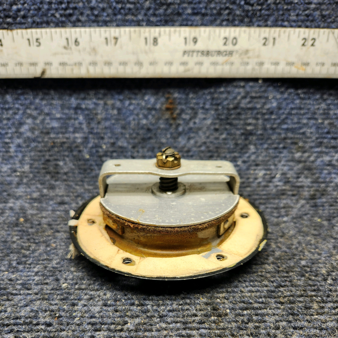 Used aircraft parts for sale, 35-550059 Beechcraft F33A AIR VALVE CUP