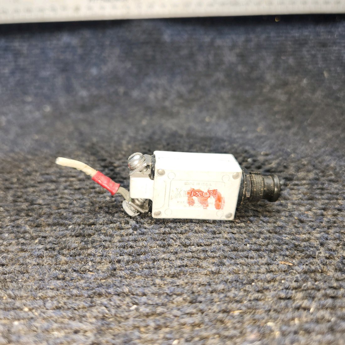 Used aircraft parts for sale, 7274-2-5 Klixon Cessna Circut Braker 5 Amps