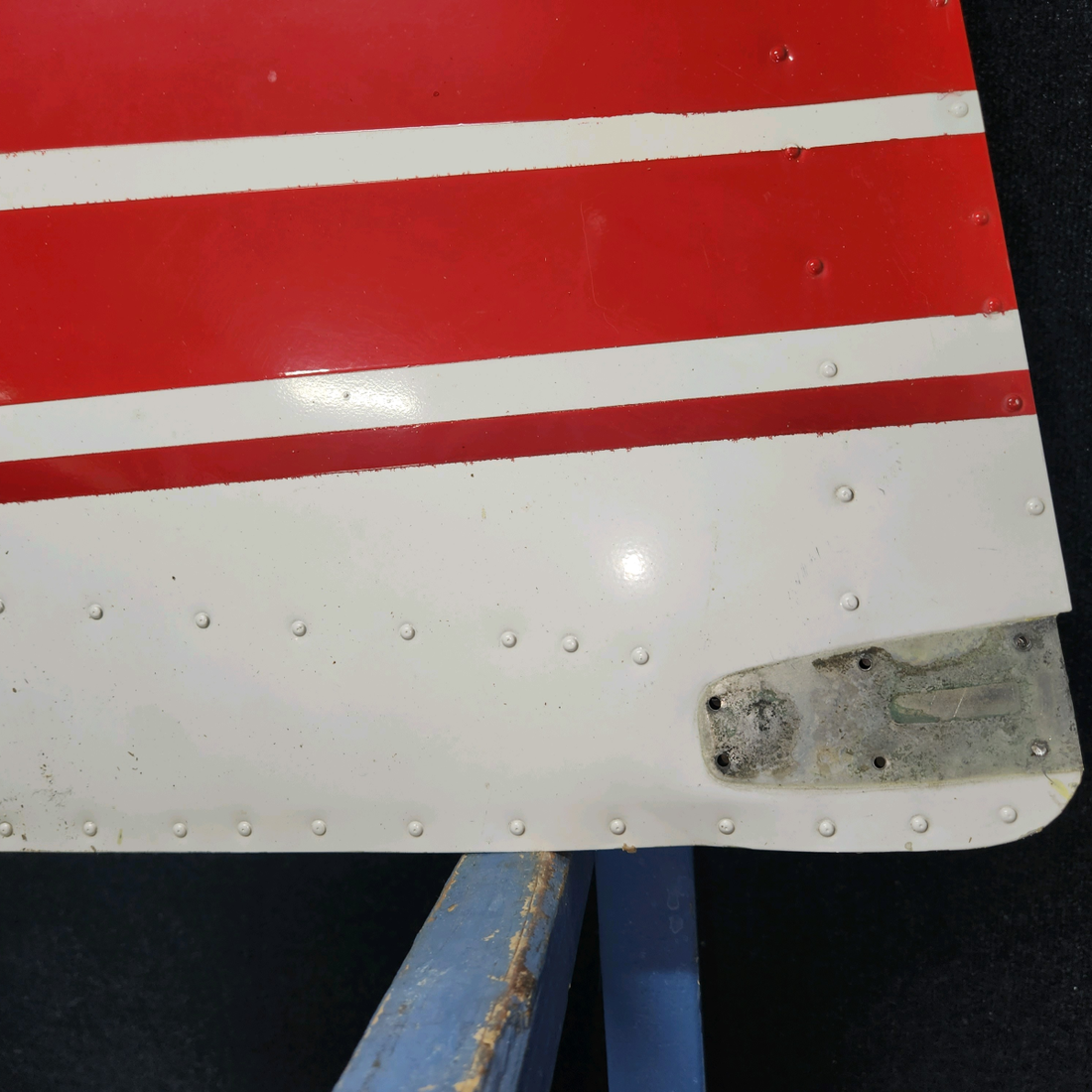 Used aircraft parts for sale, 0413033-2 cessna 150G Cabin Door – RH