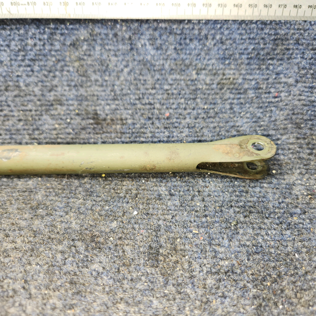 Used aircraft parts for sale, 0460116-1 cessna 150G Elevator Control Rod