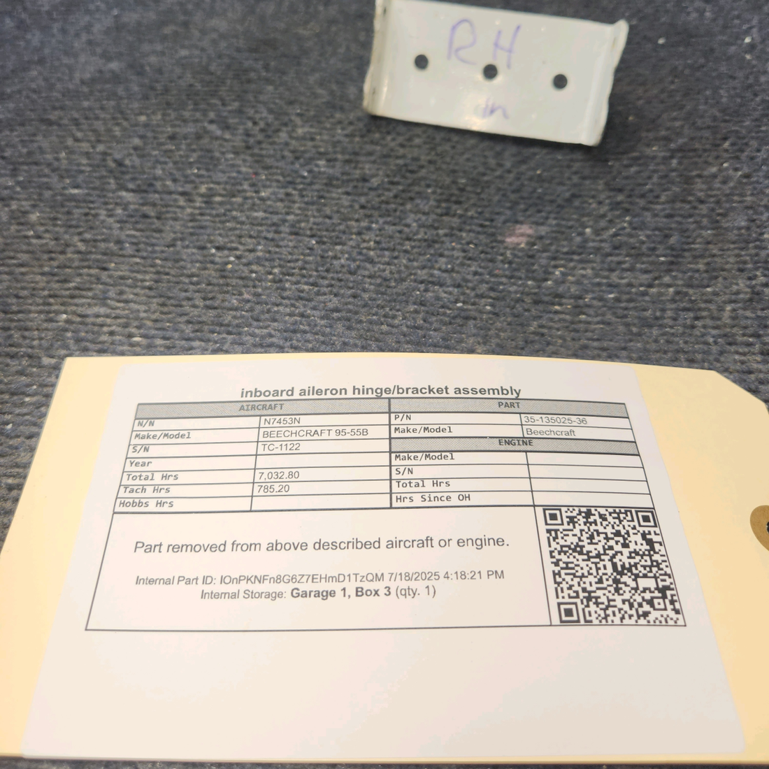 Used aircraft parts for sale, 35-135025-36 BEECHCRAFT 95-55B Inboard Aileron Hinge Bracket