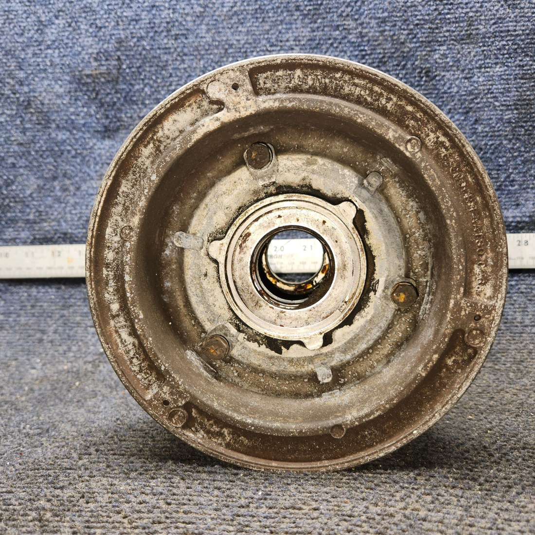 Used aircraft parts for sale, 40-113C Cleveland 40-113C Beechcraft A24R 6.00-6 Wheel Assembly