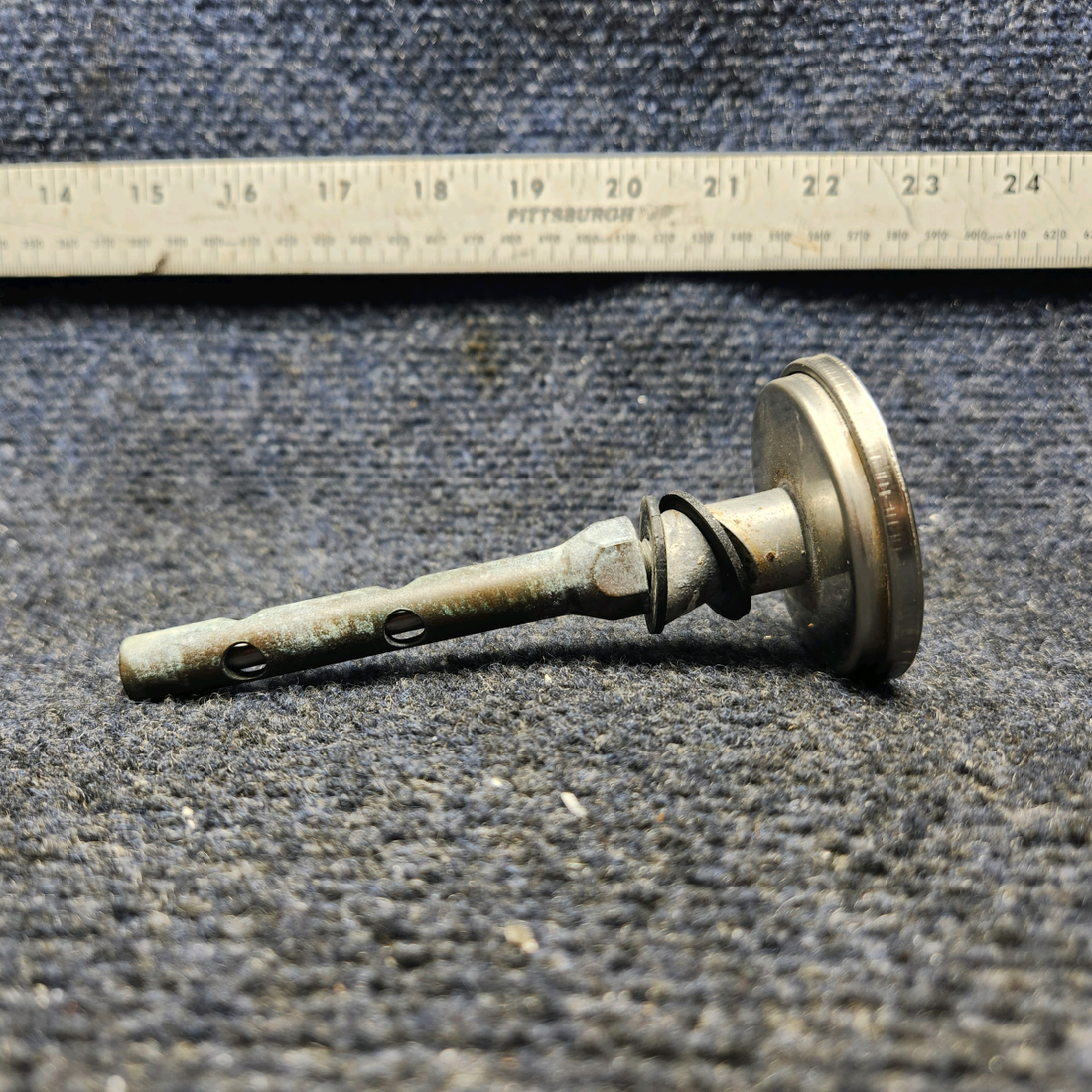 Used aircraft parts for sale, 35-380019-1 Rochester Beechcraft A23A Musketeer Custom III FREE AIR TEMPERATURE INDICATOR