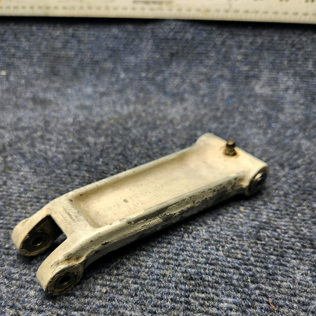 Used aircraft parts for sale, 0442506-2 CESSNA C172RG NOSE GEAR TORQUE LINK LOWER