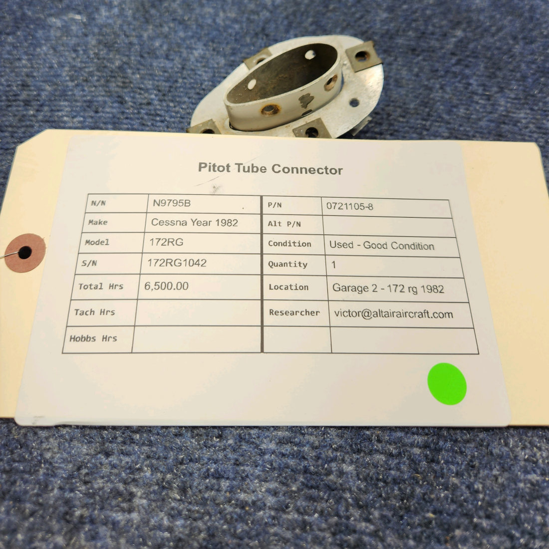 Used aircraft parts for sale, 0721105-8 Cessna Year 1982 172RG PITOT TUBE CONNECTOR