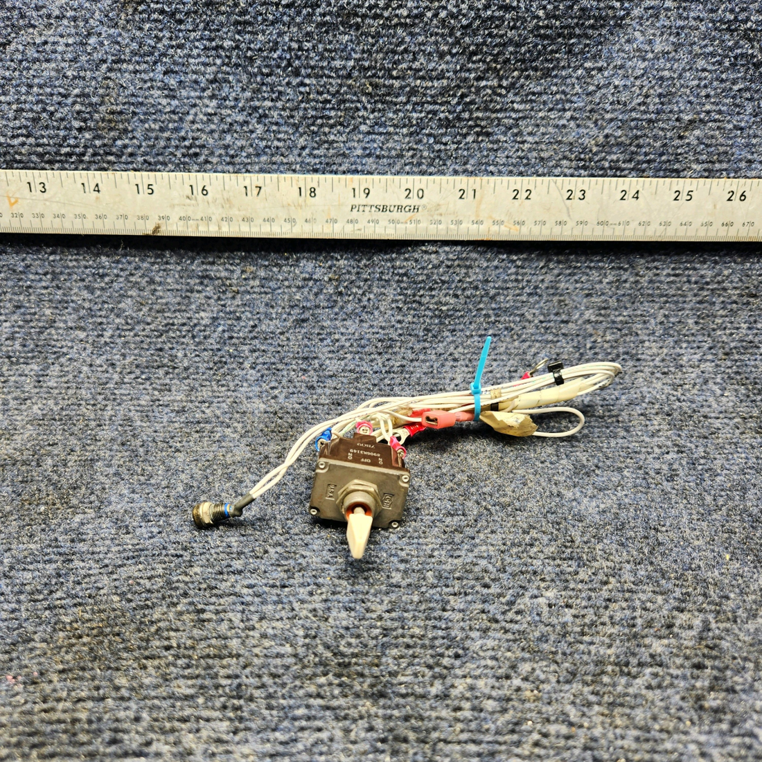 Used aircraft parts for sale, 8906K3149 MOONEY M20J FLAP SWITCH W/ LIGHT