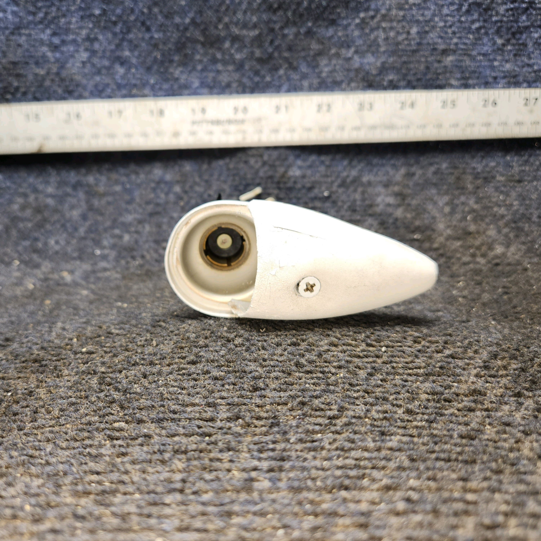 Used aircraft parts for sale, A-1285-R-12 Cessna 182G Navigation Light Assembly (14V)