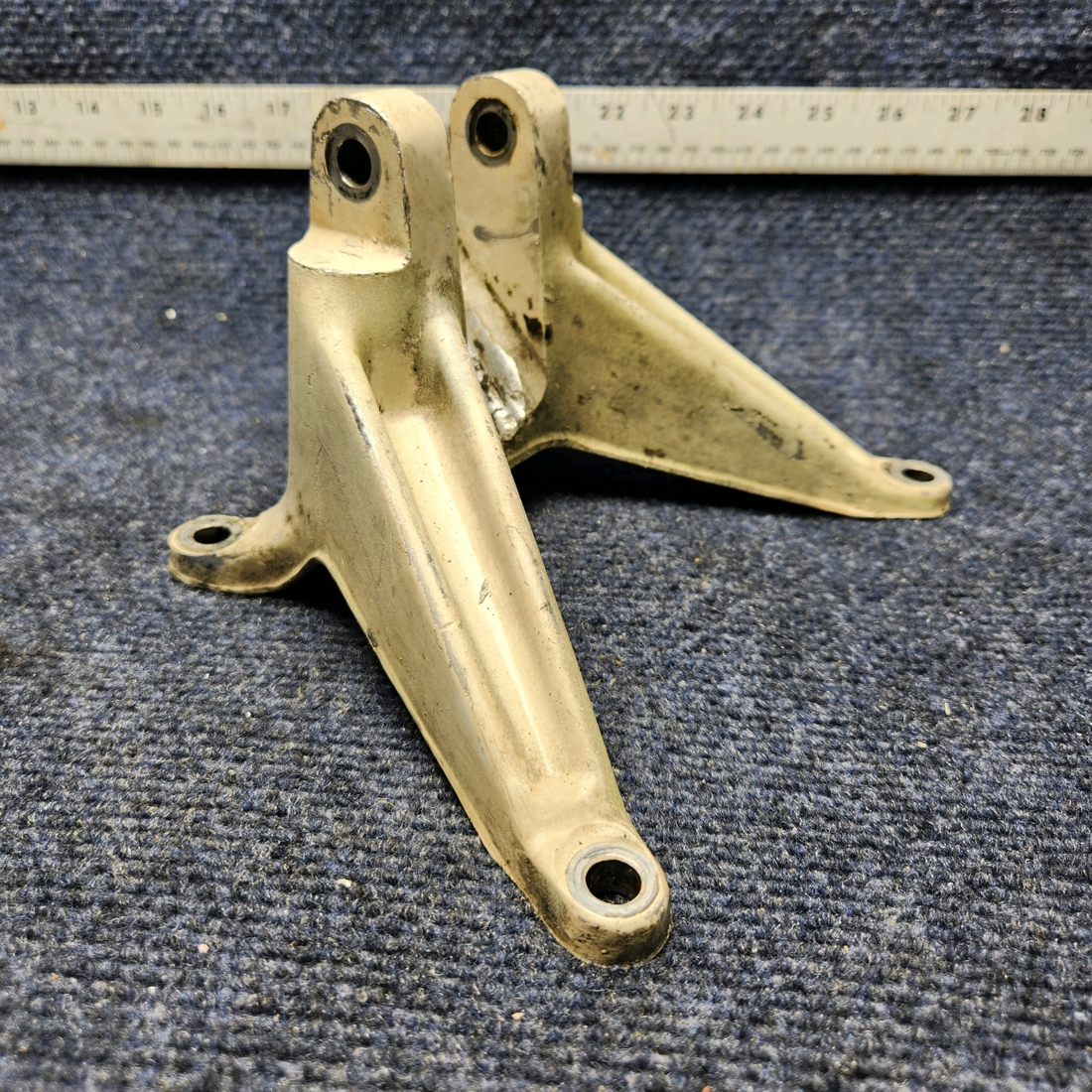 Used aircraft parts for sale, 2443001-3) CESSNA C172RG ACTUATOR ATTACH FITTING