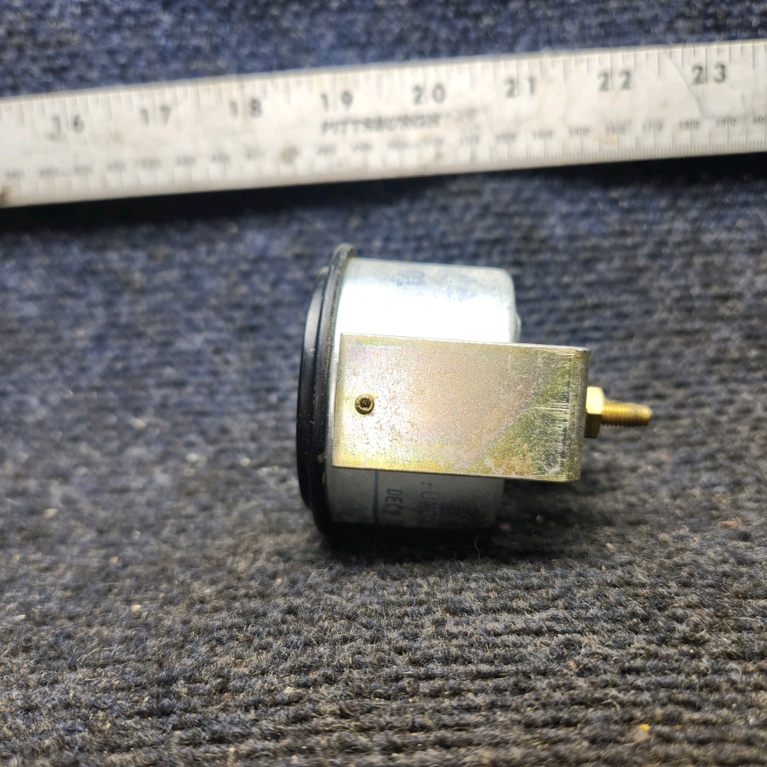 Used aircraft parts for sale, 95-380018 Beechcraft 95-B55 Fuel Quantity Indicator