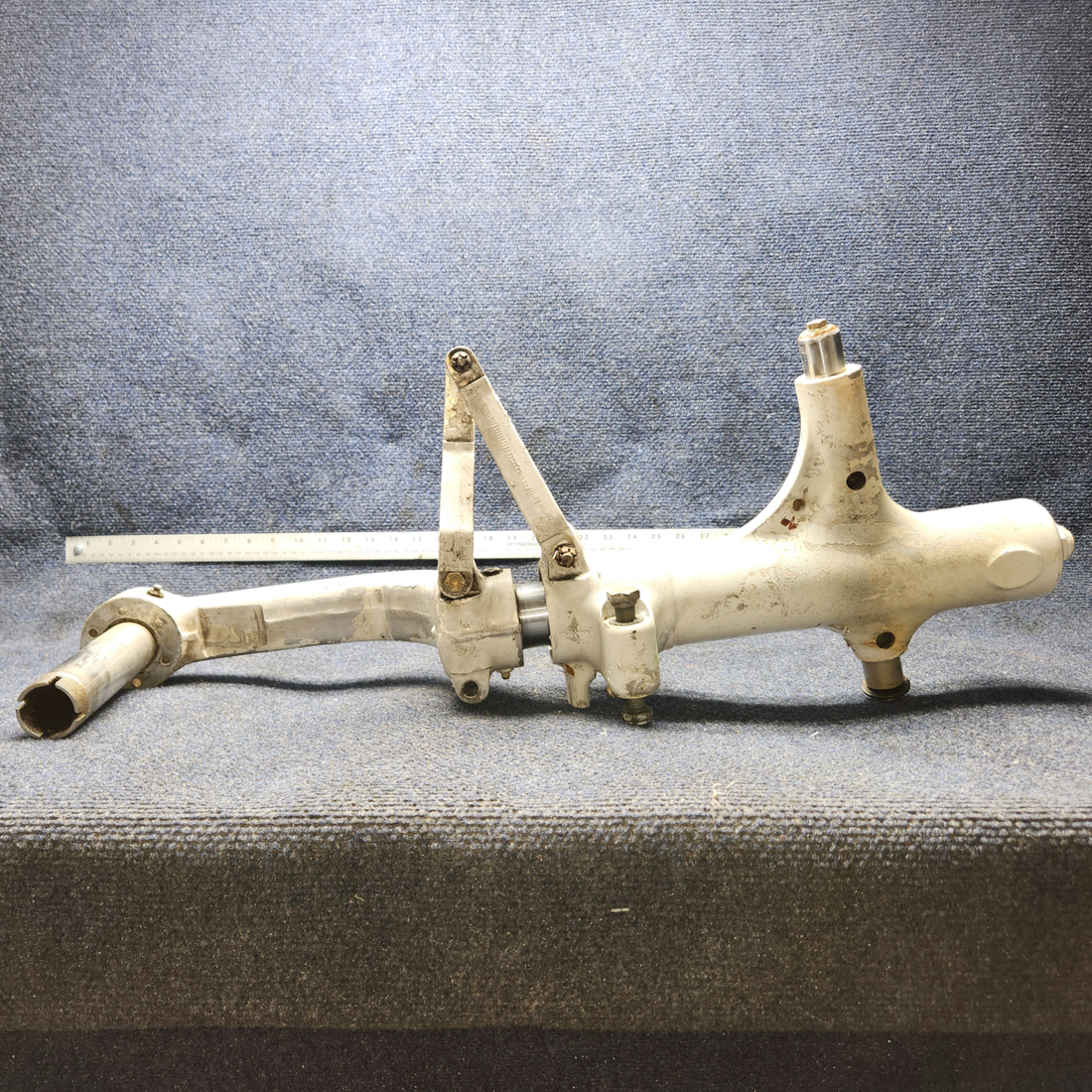 Used aircraft parts for sale, 67927-009 PIPER PA28RT-201 Main Gear Assy RH