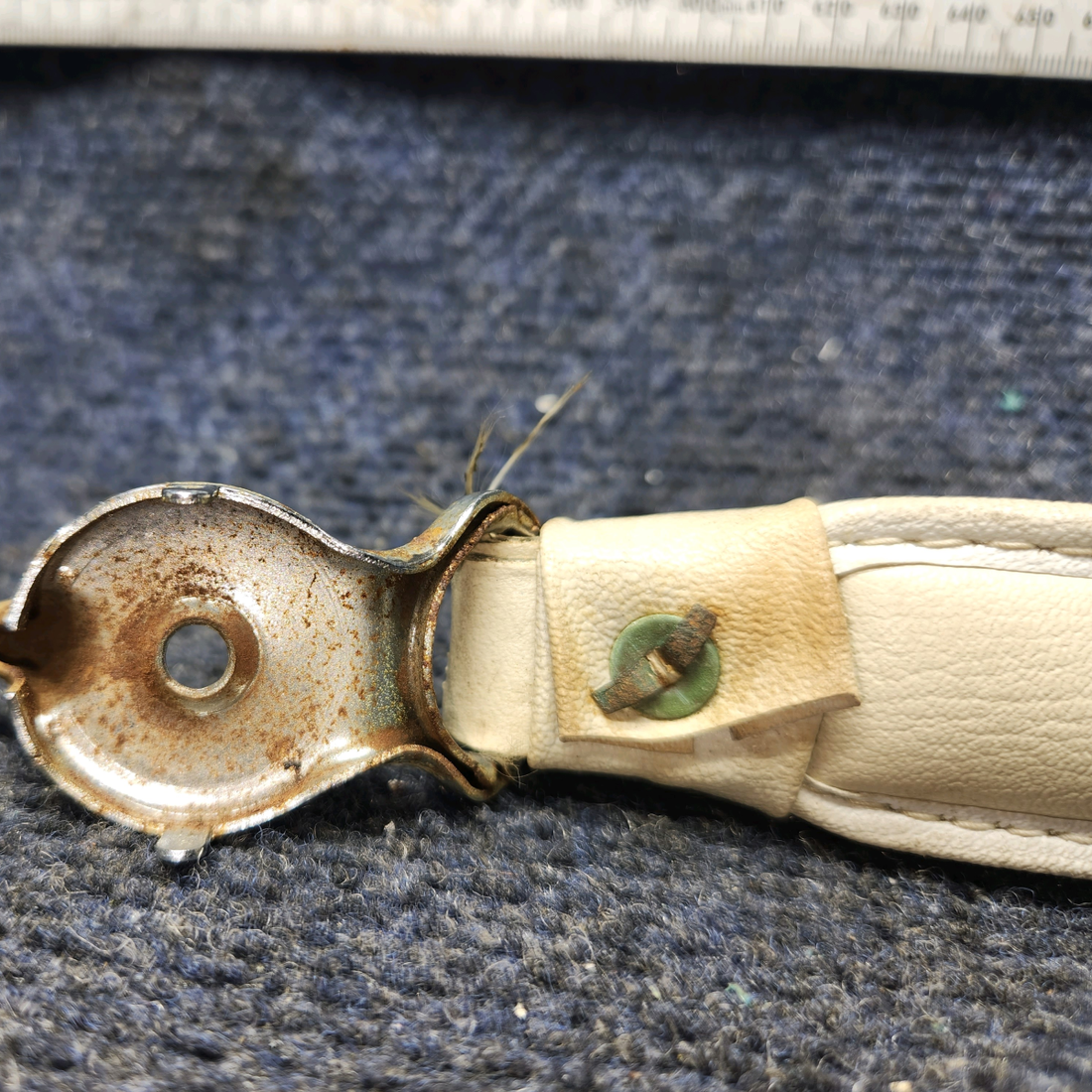 Used aircraft parts for sale, 62353-04 Piper PA28-140 Loop Assist Handle Assembly