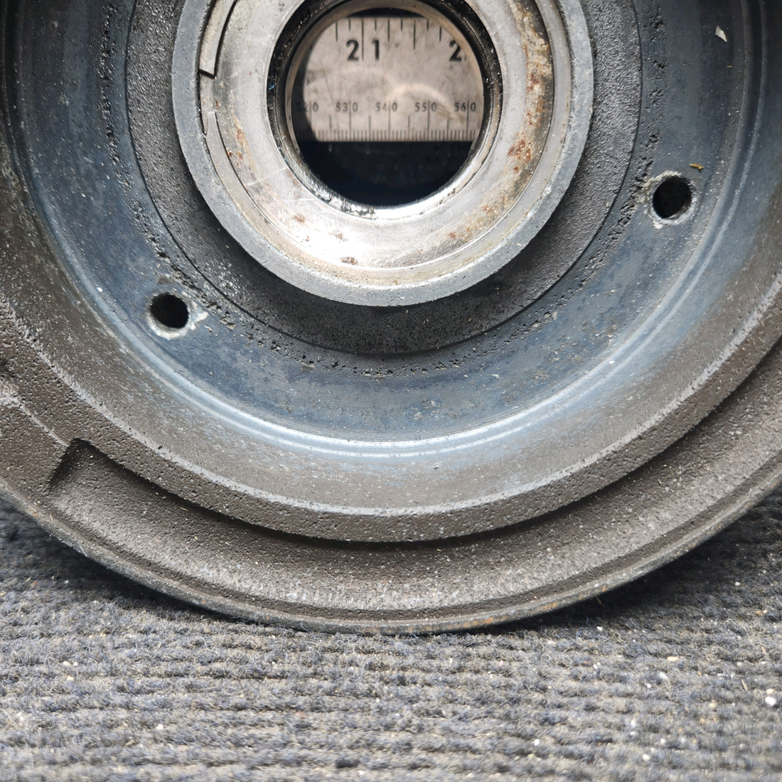 Used aircraft parts for sale, 162-27 Cleveland cessna 150G Inner Wheel Half Assembly