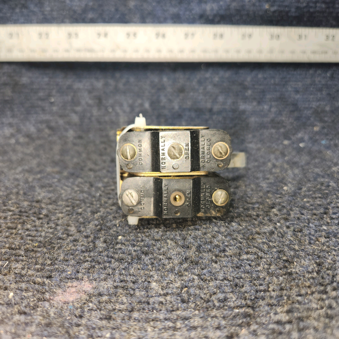 Used aircraft parts for sale, 96-361011-11 BEECHCRAFT 95-55B Flap Limit Switch Bracket Assembly