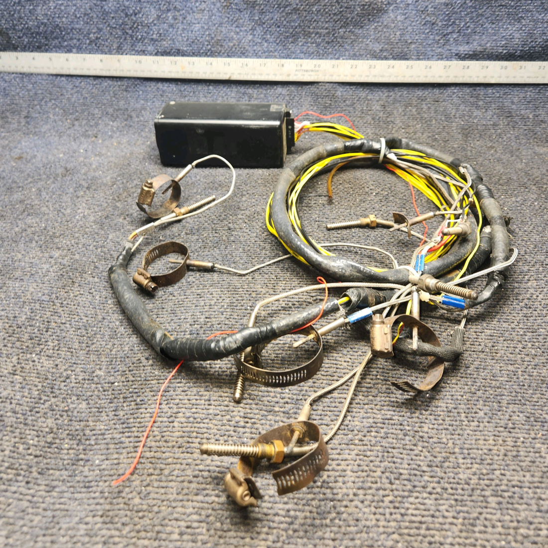 Used aircraft parts for sale, GEM-602-EGT-CHT Insight GEM 602 Beechcraft F35 Graphic Engine Monitor With CHT, EGT With Probes