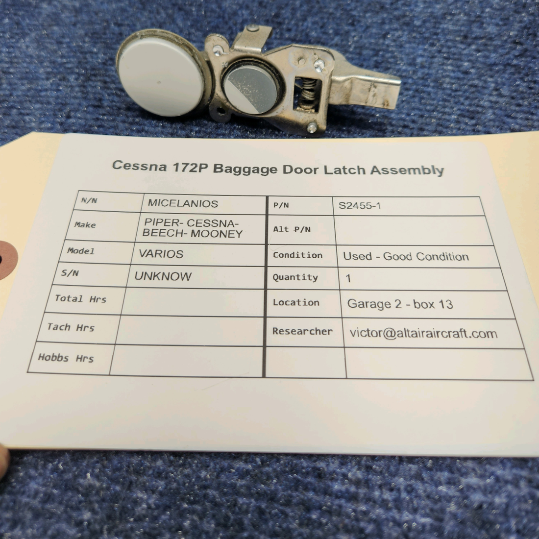 Used aircraft parts for sale, S2455-1 PIPER- CESSNA-BEECH- MOONEY VARIOS CESSNA 172P BAGGAGE DOOR LATCH ASSEMBLY
