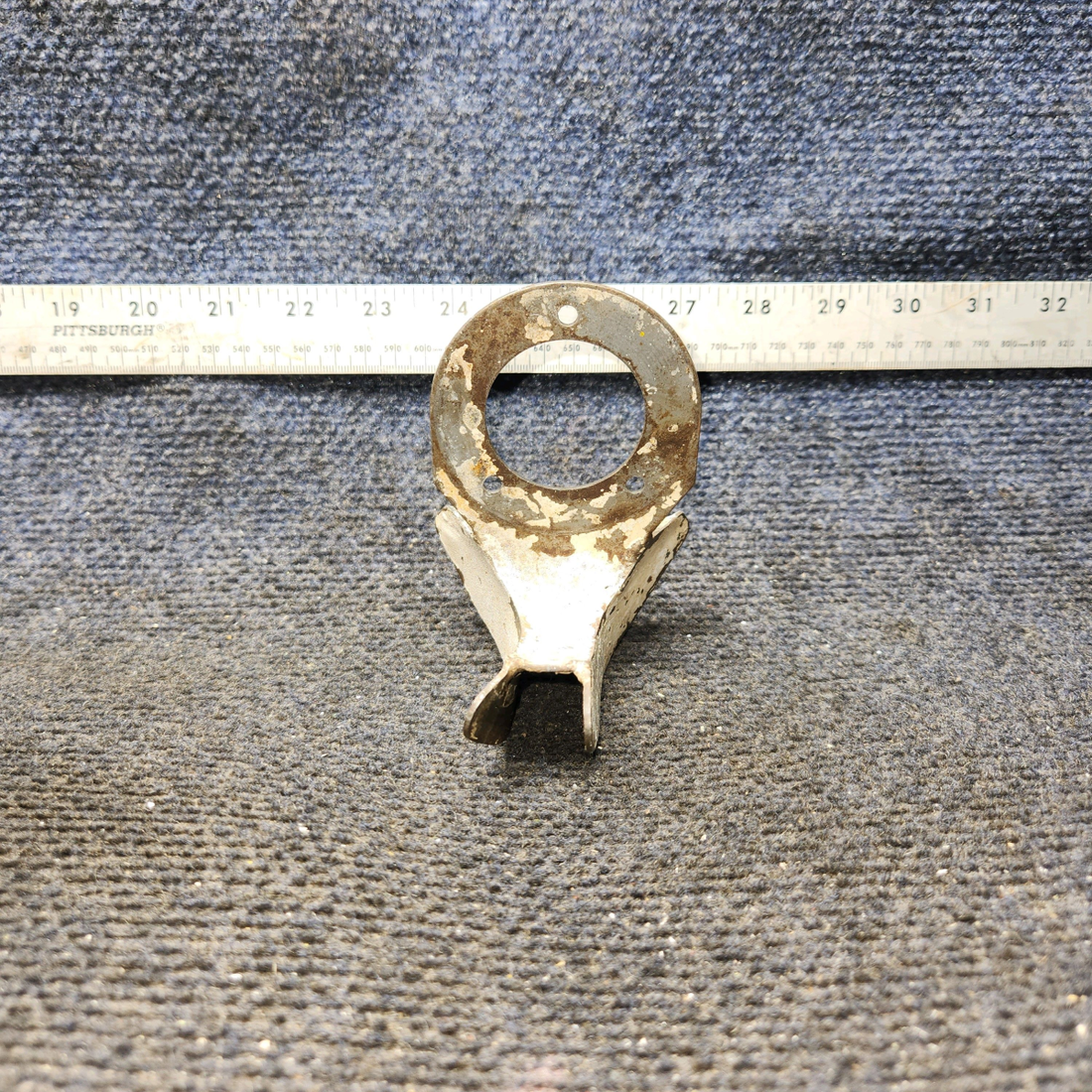 Used aircraft parts for sale, 67107-000 Piper PA32RT-300 Nose Gear Aligner Guide Bracket