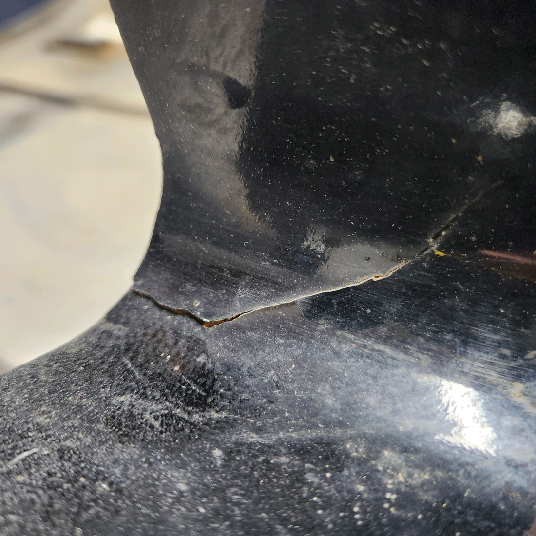 Used aircraft parts for sale, 0552112-200 CESSNA 172K UPPER COWLING (TOP)