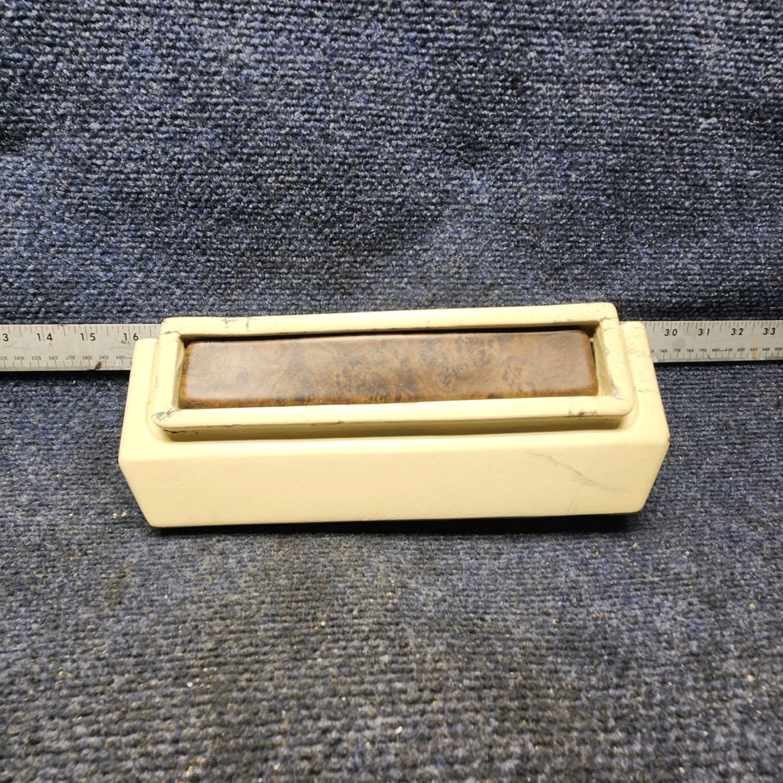Used aircraft parts for sale, 96-534133-2 Beechcraft F33A PASSENGER ARMREST MIDDLE RH