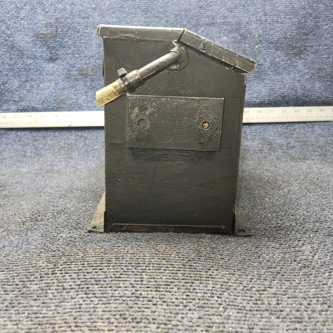 Used aircraft parts for sale, 63888-000 PIPER PA28-140 Battery Box w/ Lid