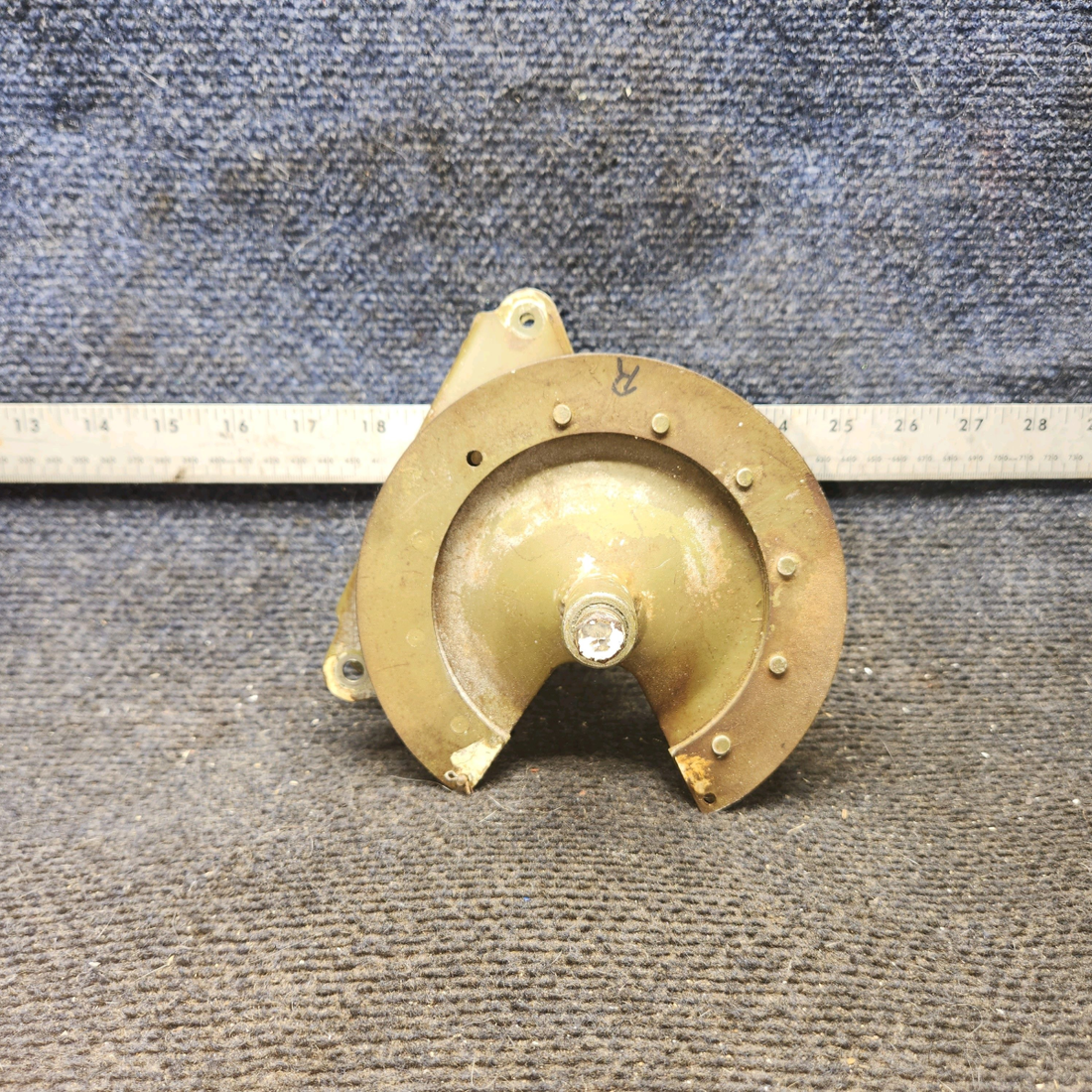 Used aircraft parts for sale, 0510195-1 cessna 172N Flap Pulley Drive Assembly