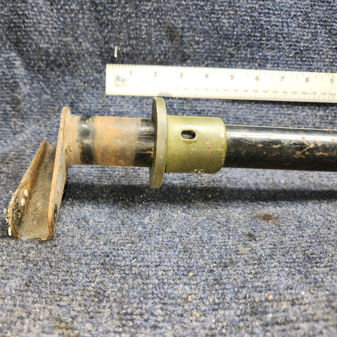 Used aircraft parts for sale, 62705-000 Piper PA28RT-200 Flap Torque Tube Assembly