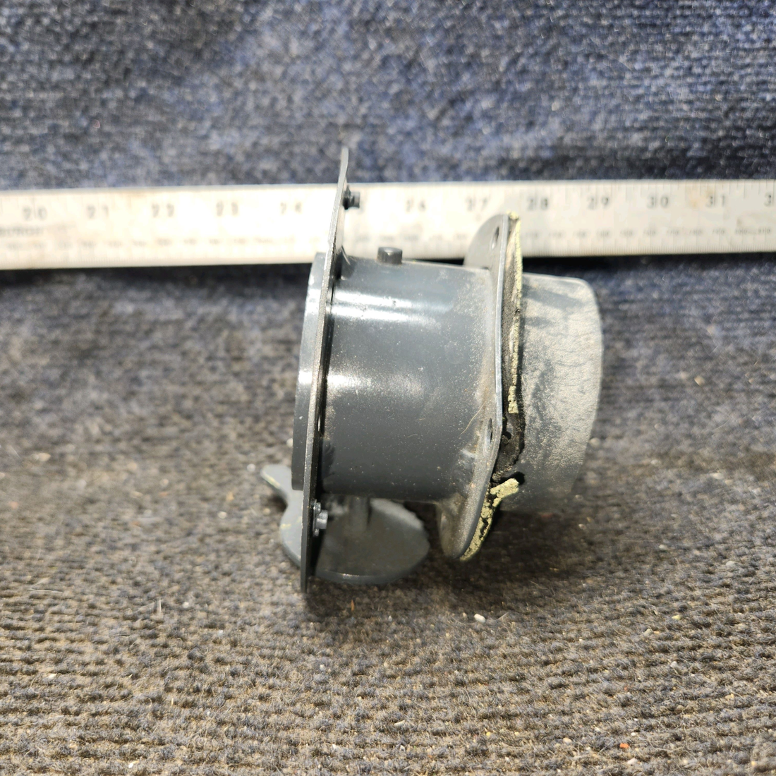 Used aircraft parts for sale, 68671-000 piper PA-28-181 Air Vent Valve Assembly