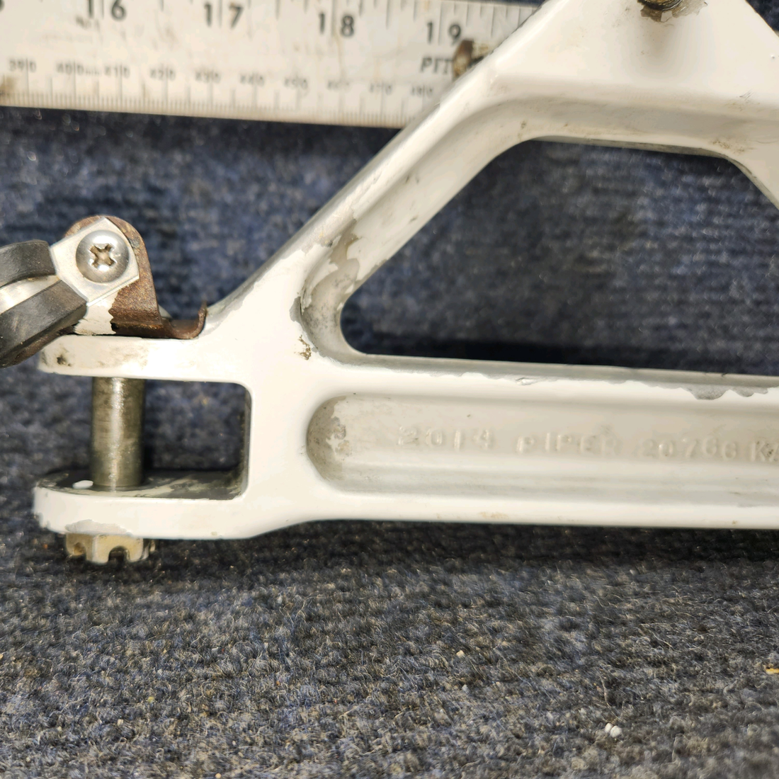 Used aircraft parts for sale, 20767-000 PIPER PA-24-250 Main Gear Link Assembly