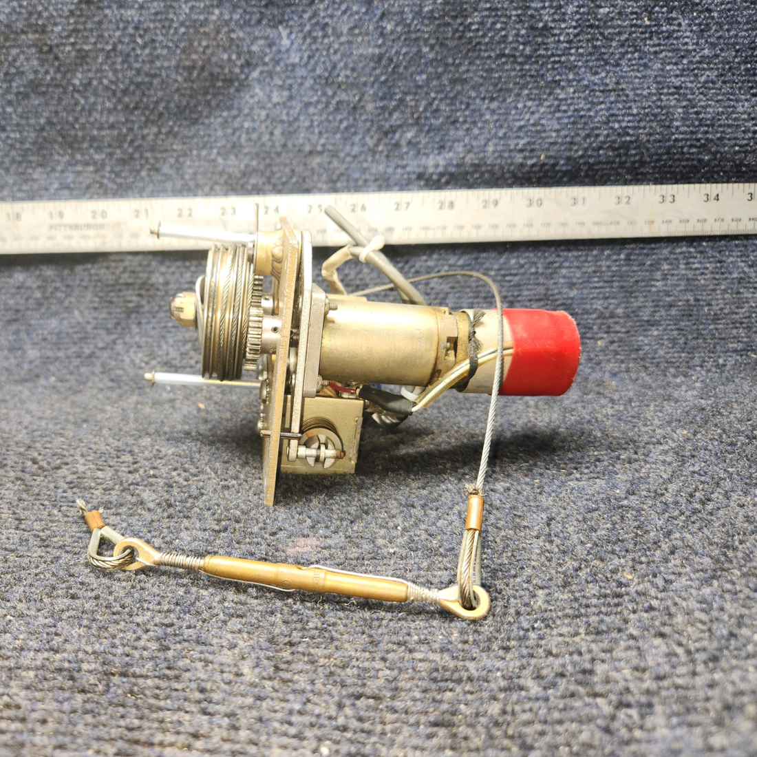 Used aircraft parts for sale, 1D414-194R Century BEECHCRAFT 95-55B Autopilot Pitch Servo 28 VLTS.