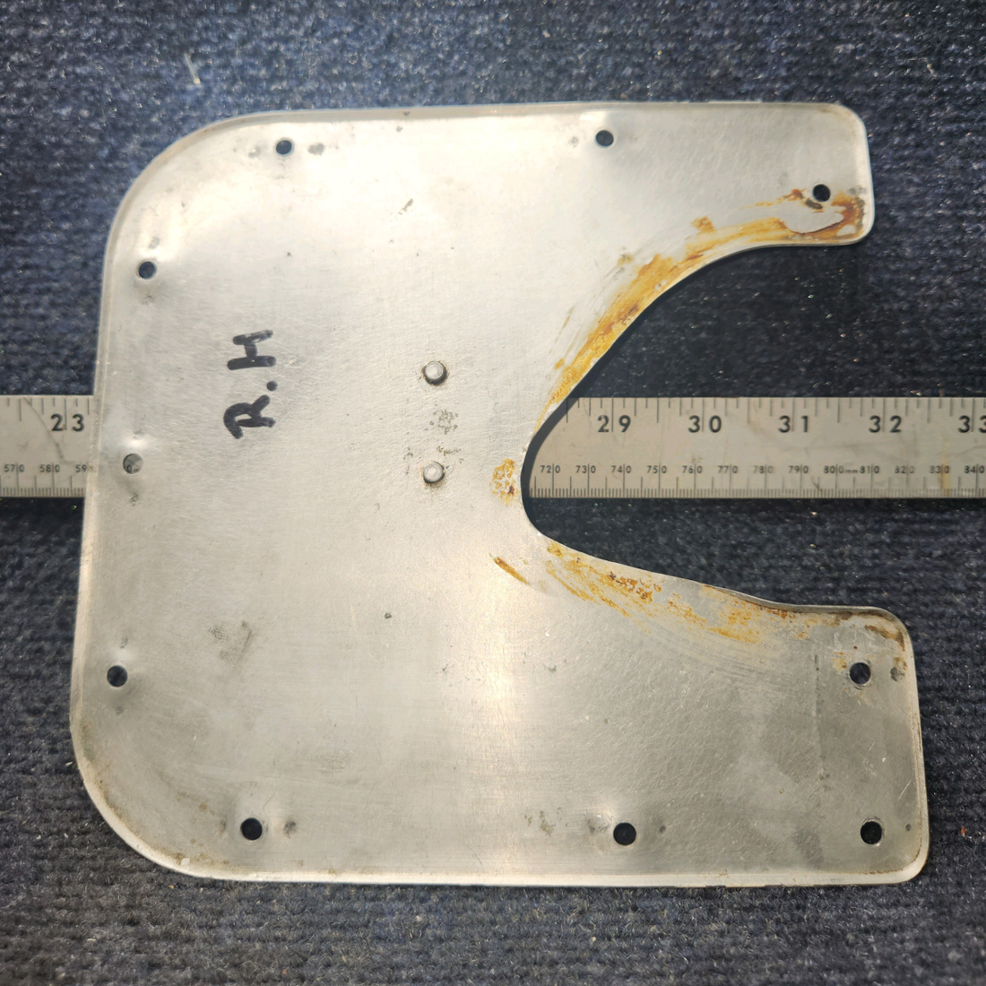 Used aircraft parts for sale, 65688-001 Piper PA28-140 Main Landing Gear Plate Assy RH
