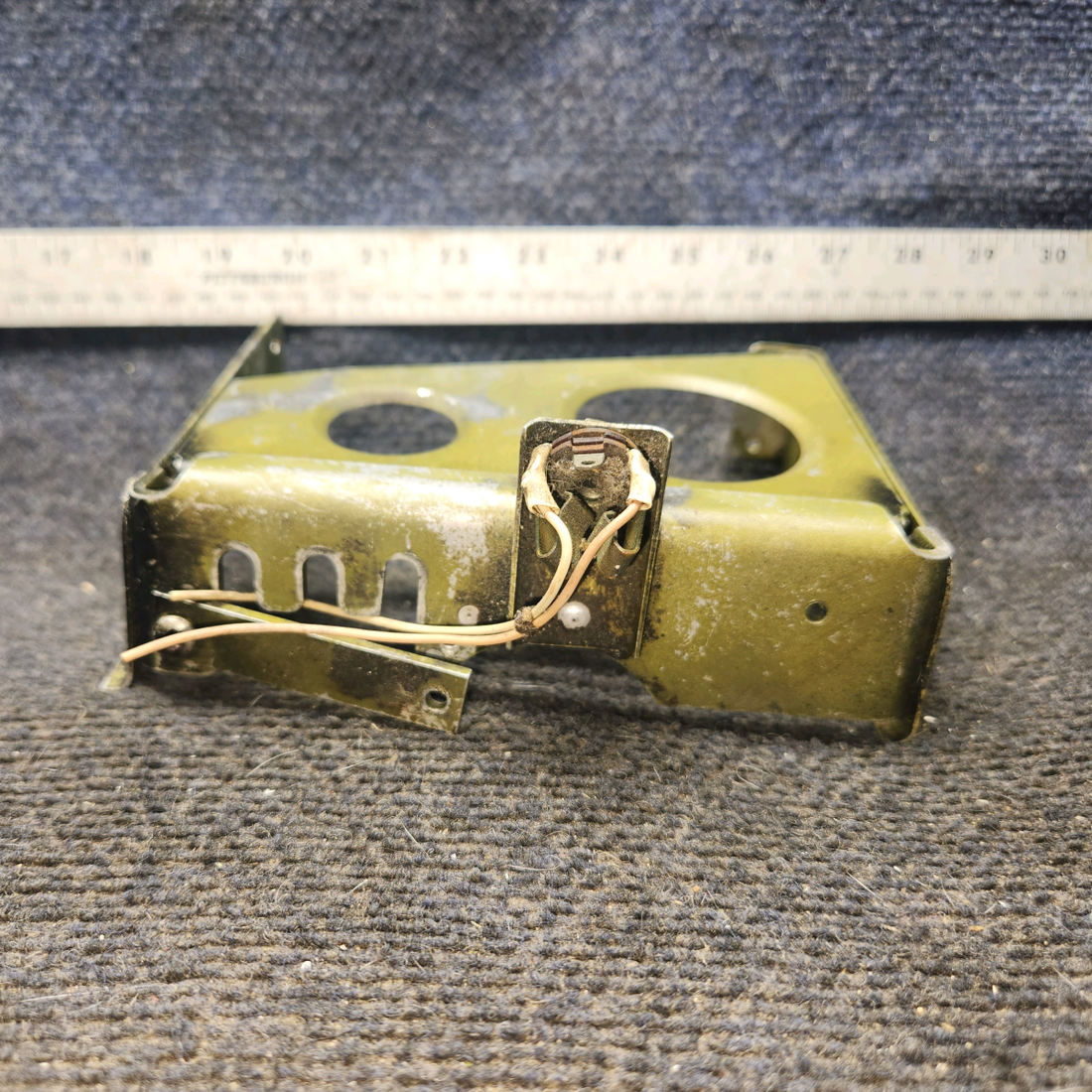 Used aircraft parts for sale, 67206-002 piper PA-28-181 Engine Control Support Assembly