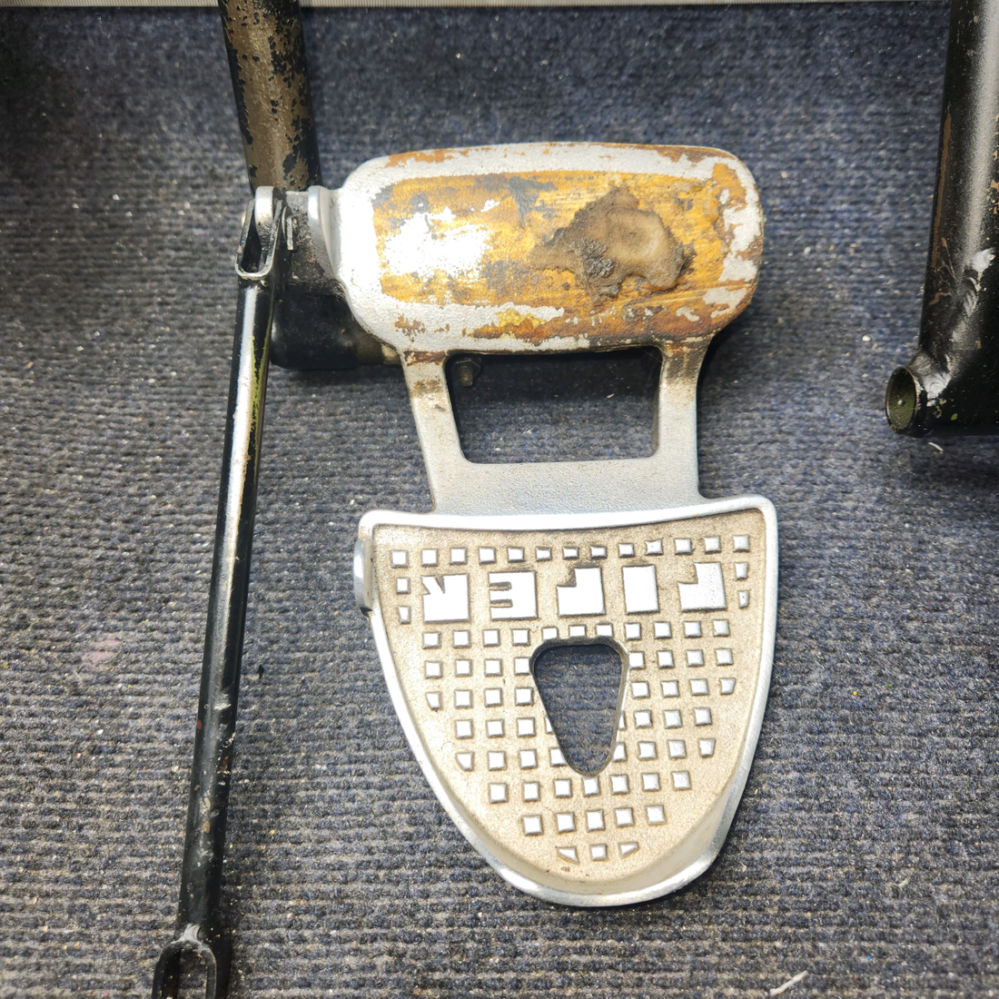 Used aircraft parts for sale, 63459-019 Piper PA28-161 Toe Brake Pedal Assy