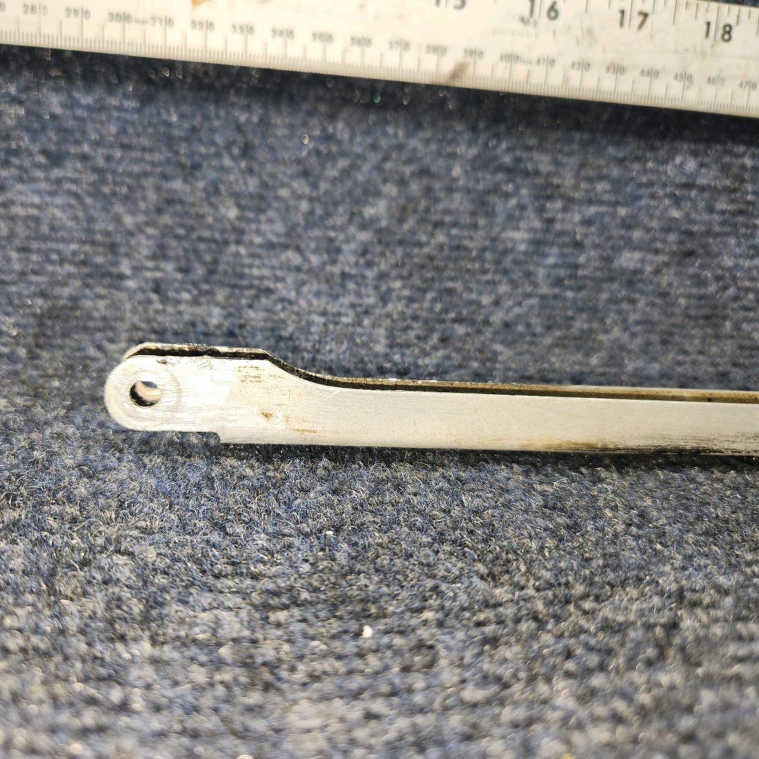 Used aircraft parts for sale, 2432003-1 CESSNA 172K ELEVATOR PUSH PULL CHANNEL